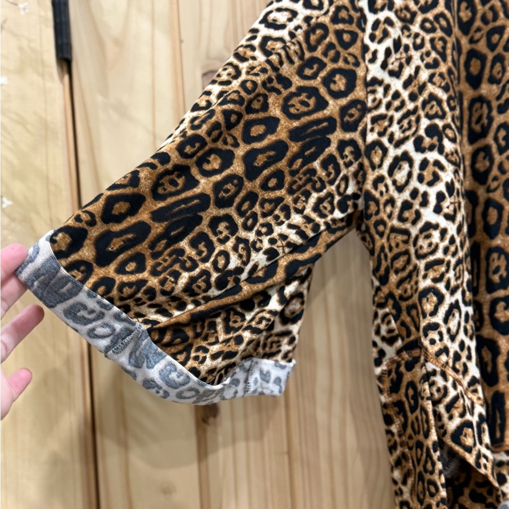 Leopard Print Scoop Neck Women’s Top - Brown/Black - Picture 2 of 8